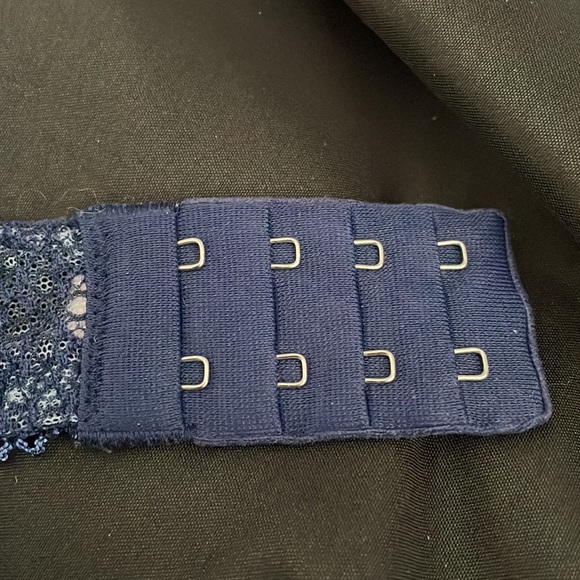 Victoria’s Secret blue on blue underwire no padding Sz 32 B - Picture 4 of 6